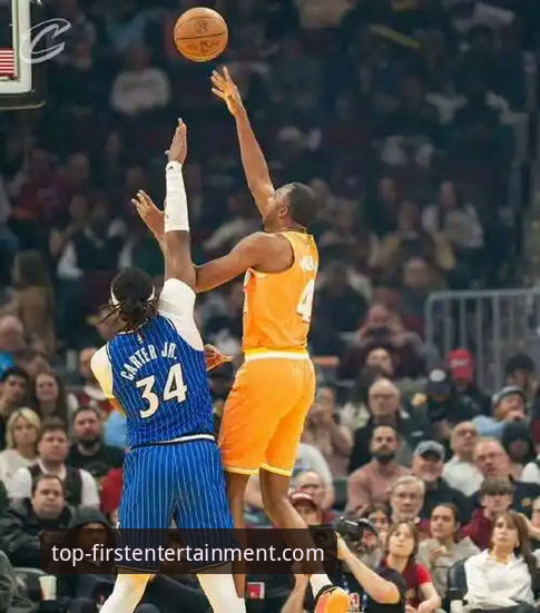 第一娱乐移动端优化 骑士魔术对攻战深度解析:米切尔42分定乾坤,第一娱乐移动端优化带来沉浸观赛体验